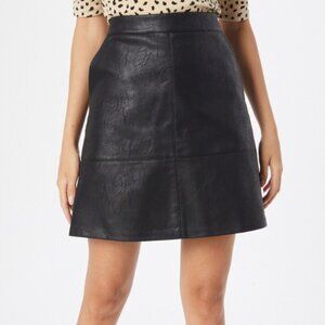 NWT ONLY Onllisa Black Faux Leather Short Skirt